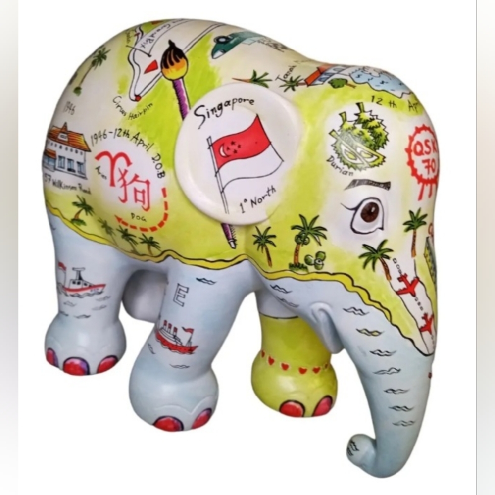 Elephant Parade LARGE 20cm Singapore 2016 Art Collectible Figurine Statue